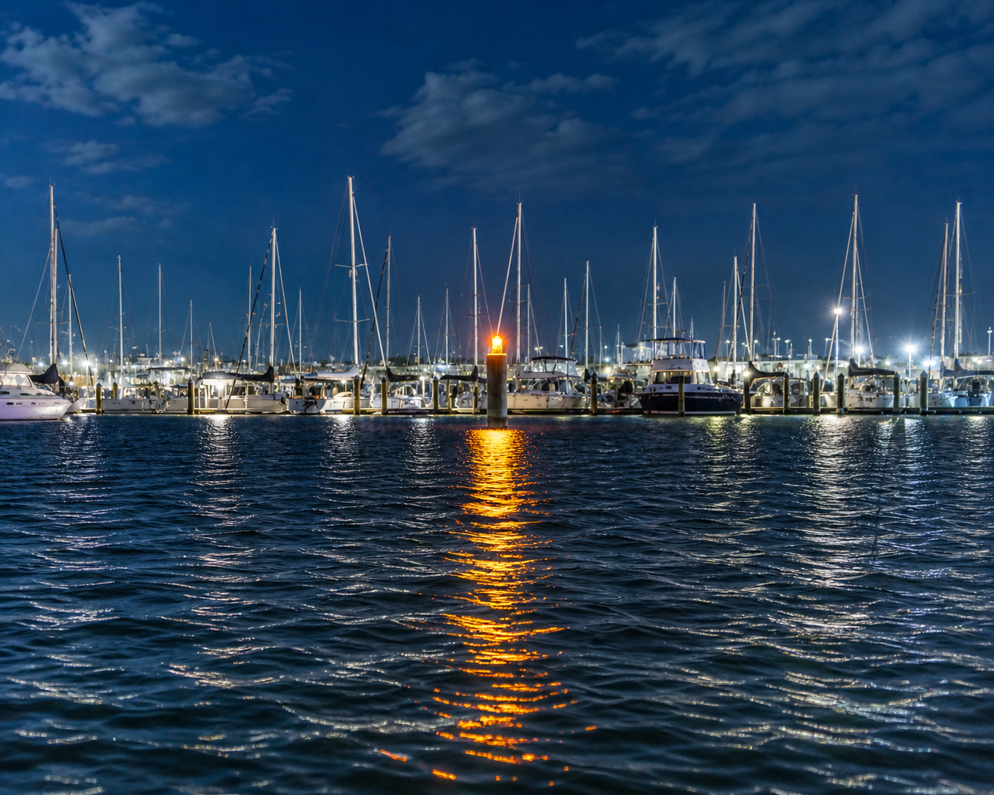 Solar Marine LED Beacon – MSLX-8-A